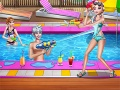 Игра Семейное время возле бассейна онлайн
